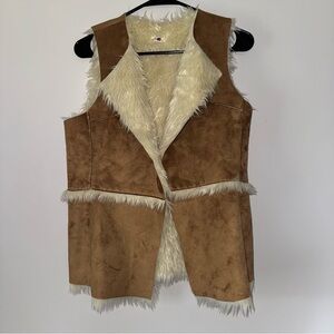Hollister Cream Faux Fur Vest